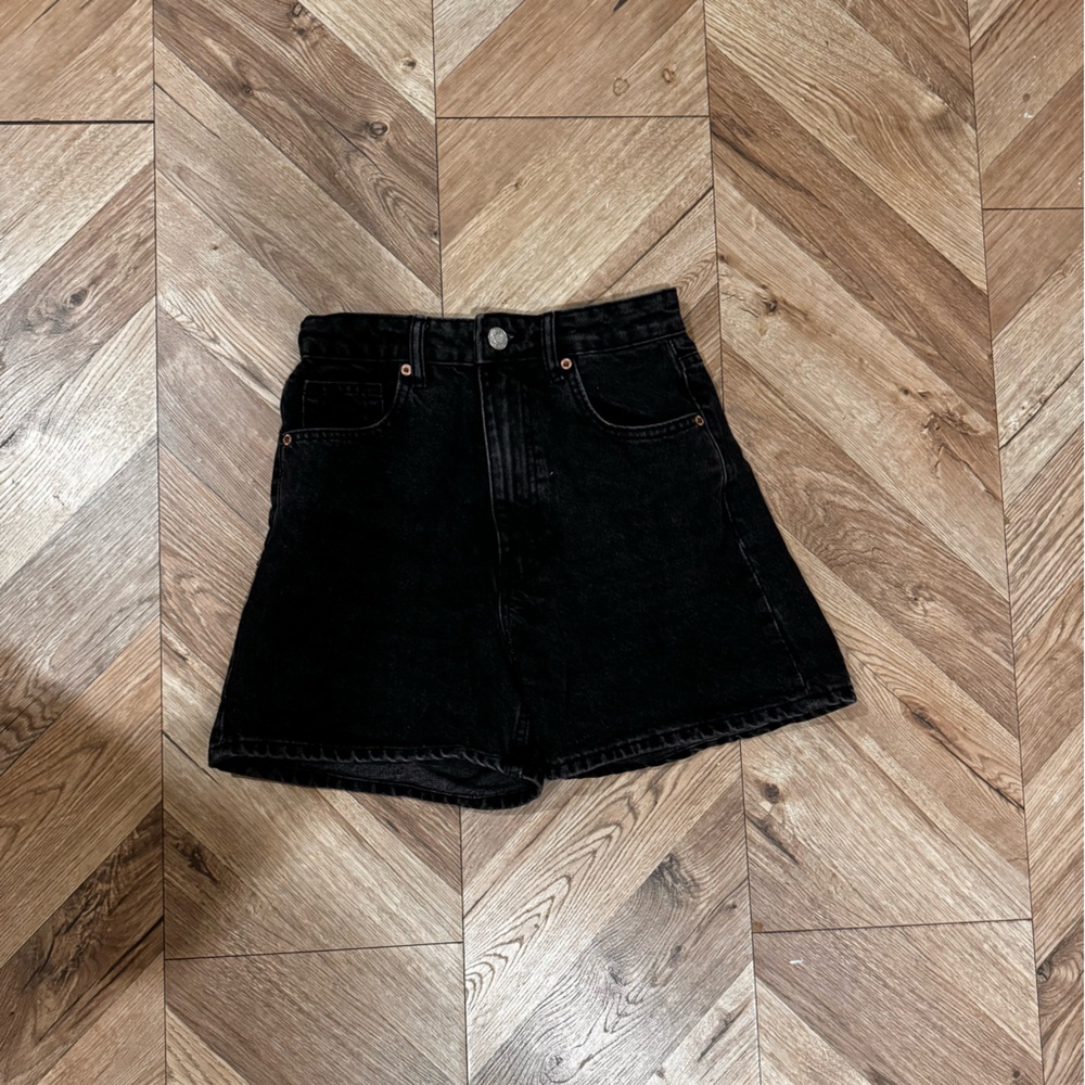 Zara mom high waisted black jean shorts